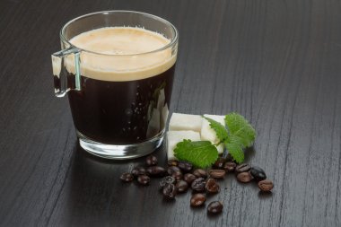 Fasulyeli espresso bardağı.