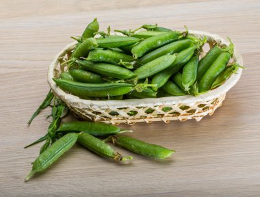 Yeşil taze bezelye