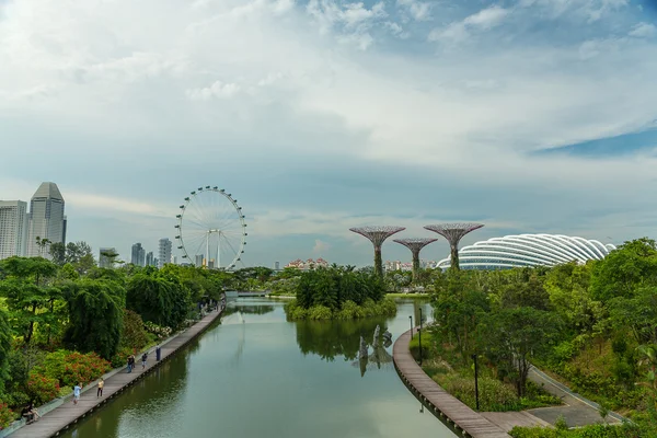 Jardins perto da baía em Singapura — Fotografia de Stock