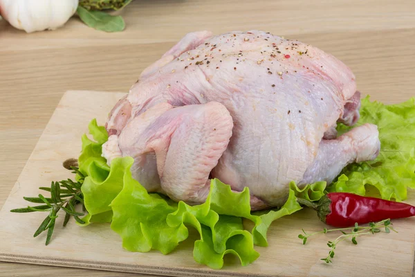 Raw Quail with herbs — Stock Photo, Image