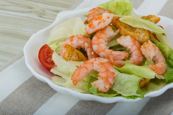 Ensalada de César con camarones — Foto de Stock