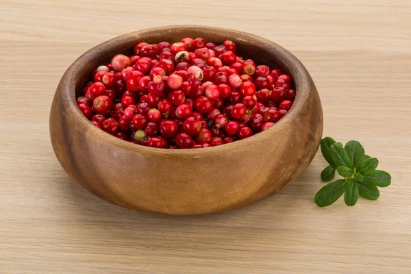 Preiselbeeren in der Schüssel — Stockfoto