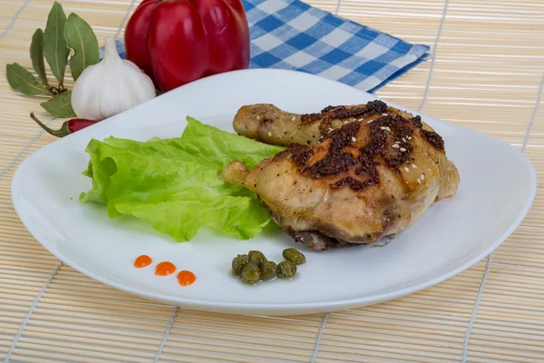 Pierna de pollo asado — Foto de Stock