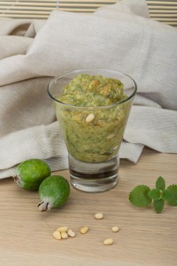 Feijoa reçeli