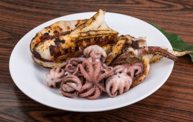 haşlanmış ahtapot