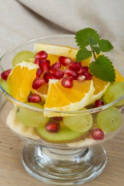 meyve salatası