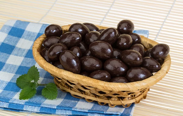 Amêndoa em chocolate — Fotografia de Stock