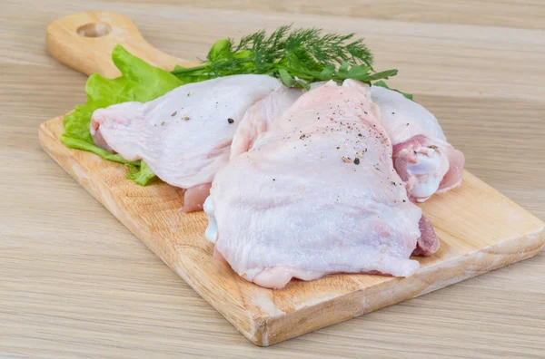 Raw chicken thighs — Stock Photo, Image