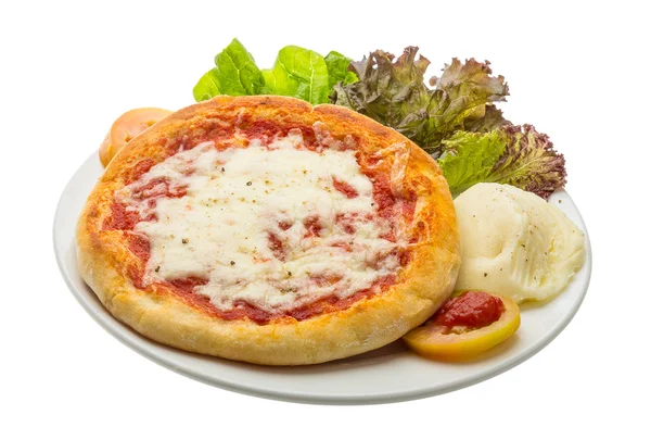 Pizza mit Tomate und Käse — Stockfoto
