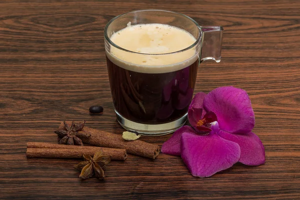 Espresso con orchidea — Foto Stock