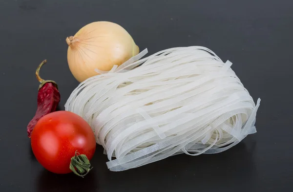 Tagliatelle di riso crudo — Foto Stock