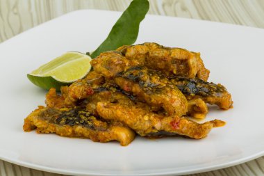 Kızarmış yılan balığı