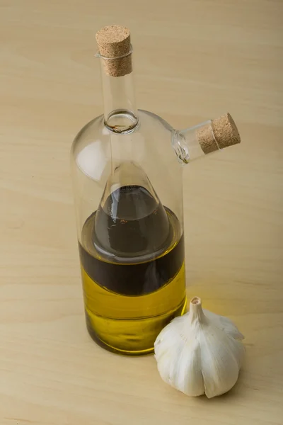 Azijn ond olijfolie — Stockfoto