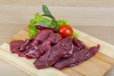 Ham geyik eti