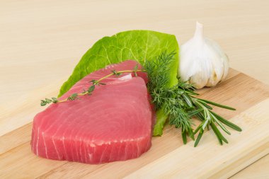 çiğ orkinos biftek