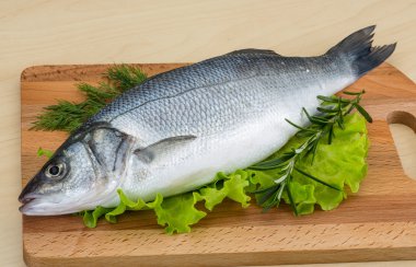çiğ levrek