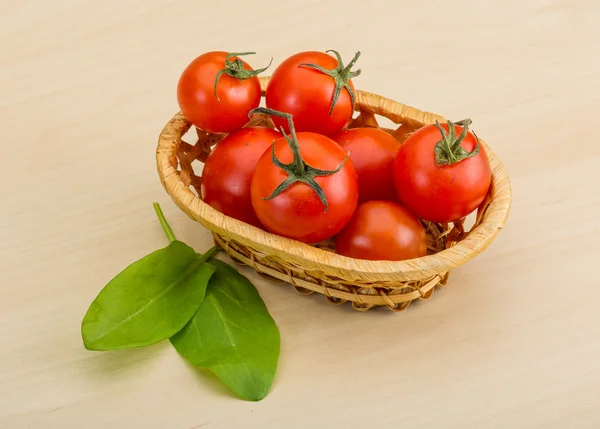 Cherry tomatoes — Stock Photo, Image