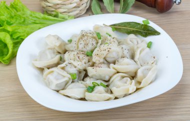 Haşlanmış Rus köfte