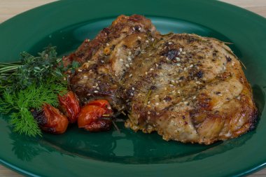 kavrulmuş domuz eti