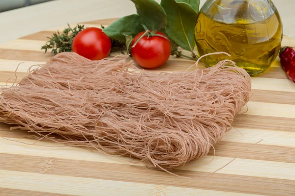 Fideos de arroz integral —  Fotos de Stock