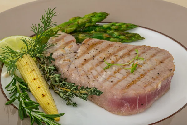 Bife de atum grelhado — Fotografia de Stock