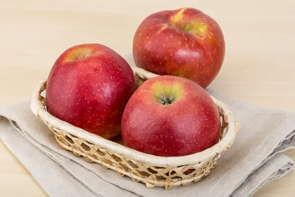 Red apples — Stock Photo, Image