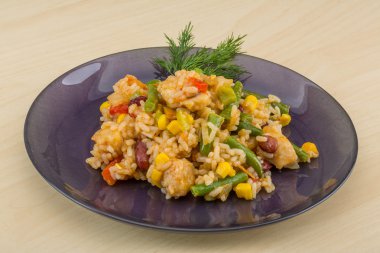 Meksika pirinç karışımı