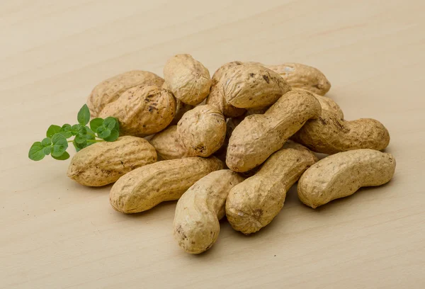 Raw peanuts — Stock Photo, Image