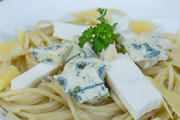 Tészta sajttal — Stock Fotó