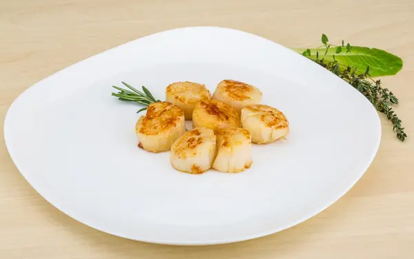 Grilled scallops — Stock Photo, Image