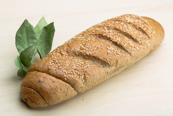 Chléb - bochník chleba se semeny — Stock fotografie