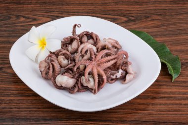 haşlanmış ahtapot