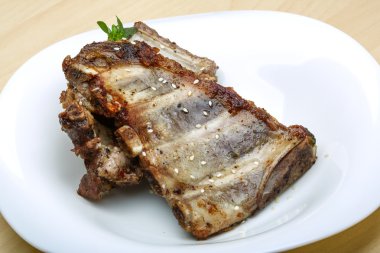 kavrulmuş Domuz kaburga