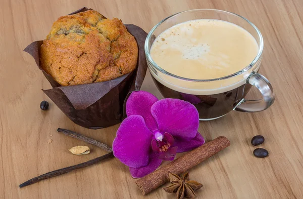 Muffin con café —  Fotos de Stock