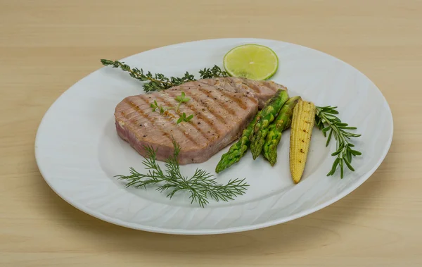 Bife de atum grelhado — Fotografia de Stock