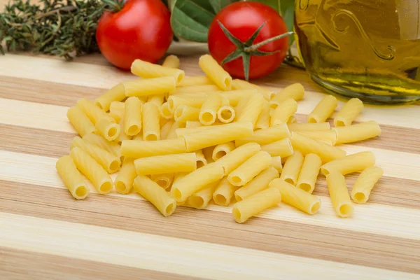 Rigatoni nyers tészta — Stock Fotó