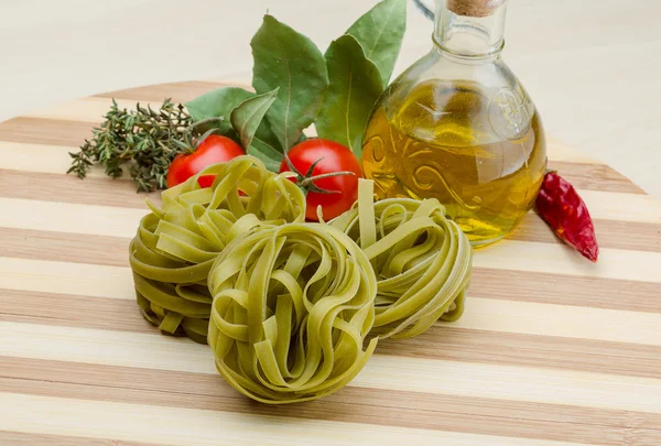 Fettuccine di spinaci verdi — Foto Stock