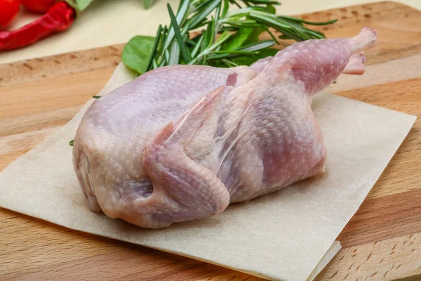 Raw quail ready for cooking — Stock Photo, Image