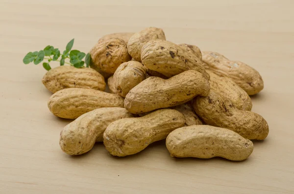 Raw peanuts — Stock Photo, Image