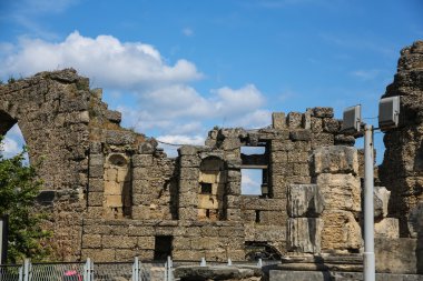 Türkiye'de yan Harabeleri