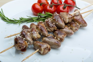 Izgara tavuk kalpler Barbekü