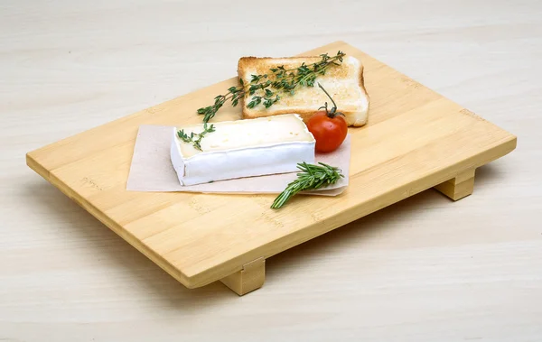 Fromage brie à pâte molle — Photo