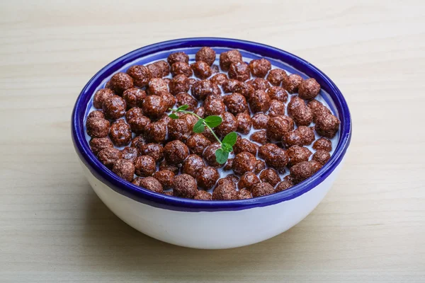 Chocolate cereal balls — Stock Photo, Image