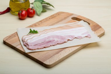 pişmemiş domuz pastırması