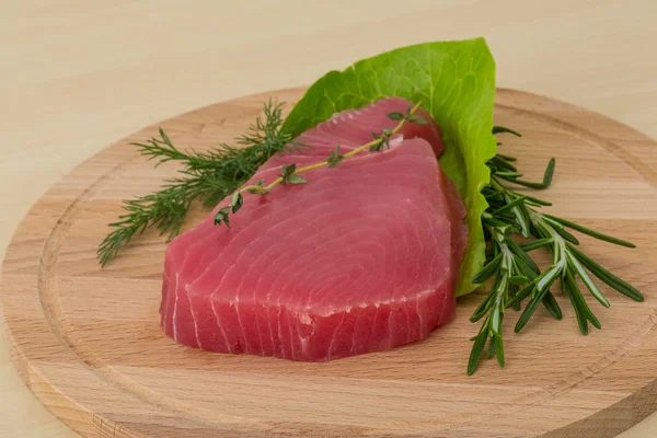 Bife de atum cru — Fotografia de Stock