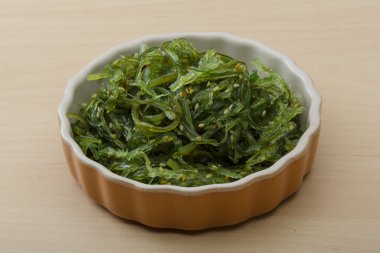 Susam chuka salatası