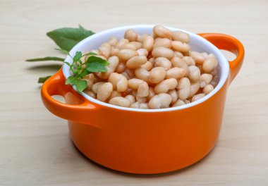 Beyaz fasulye konserve