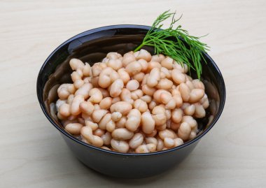 Beyaz fasulye konserve