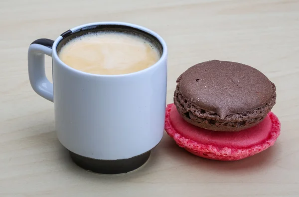 Espresso con macarrones —  Fotos de Stock