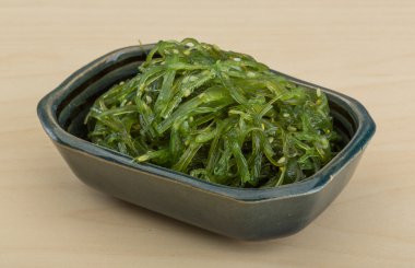 Susam chuka salatası
